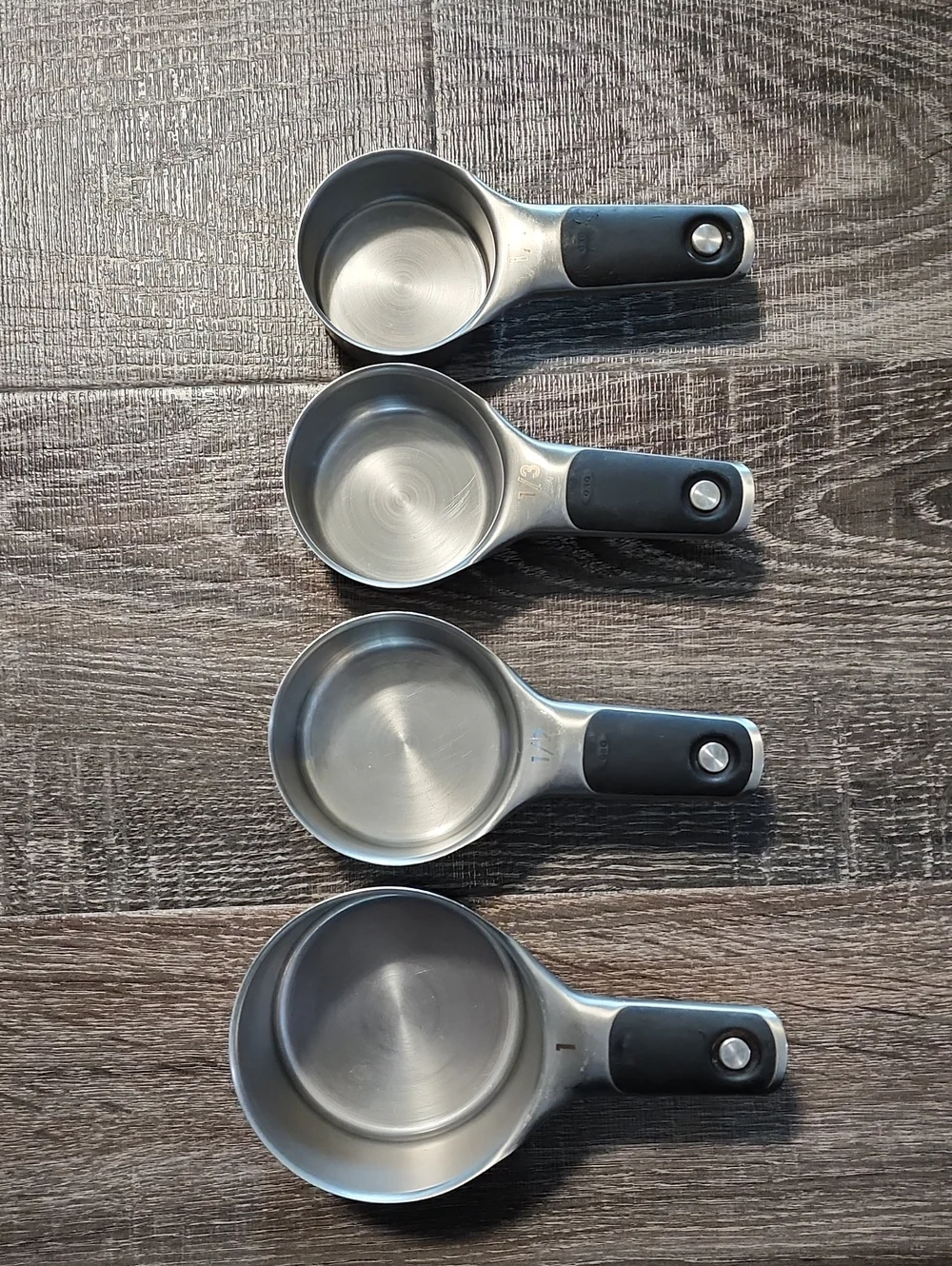 🎉 OXO Magnetic Stainless Steel Measuring Cups - Set of 4 🎉